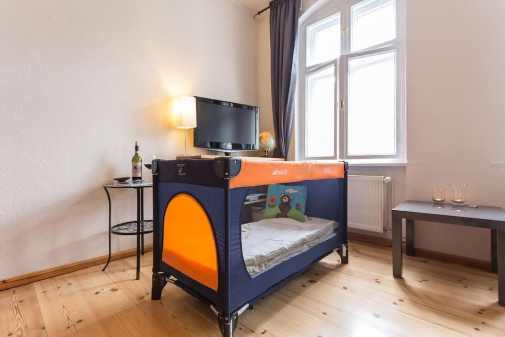 Zentrale Altbauwohnung Im Helmholtzkiez Berlín Exteriér fotografie