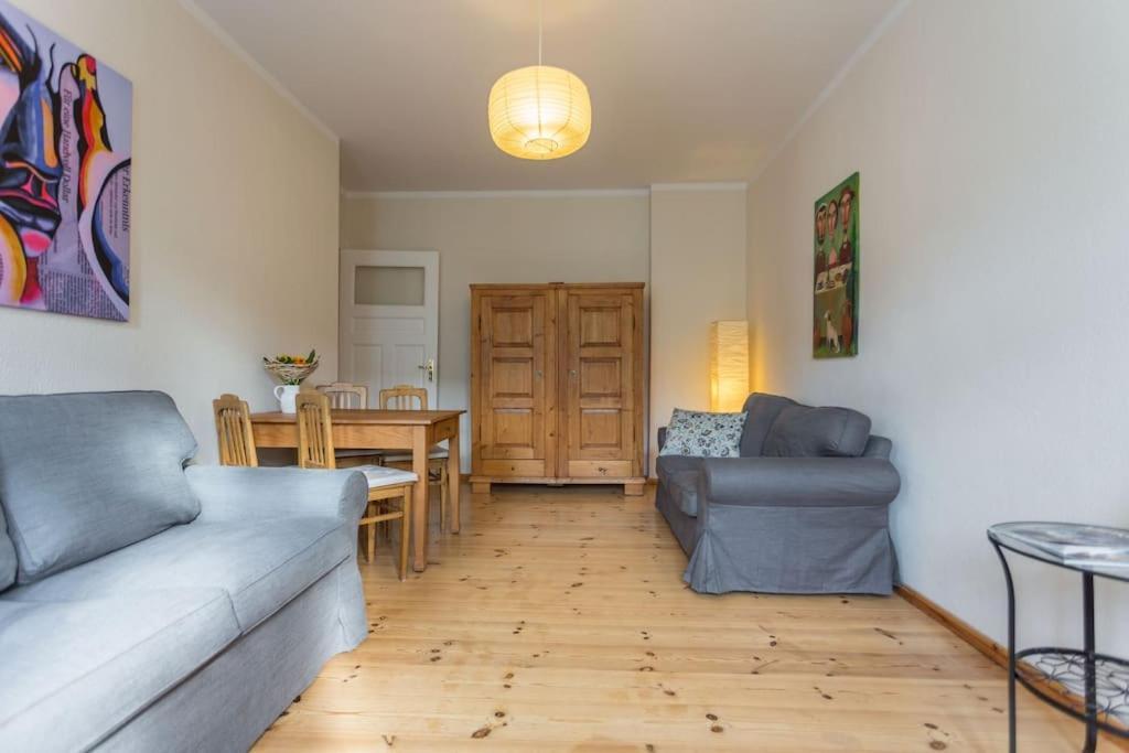 Zentrale Altbauwohnung Im Helmholtzkiez Berlín Exteriér fotografie